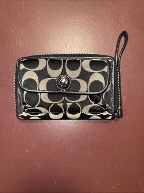 Coach Wristlet Wallet